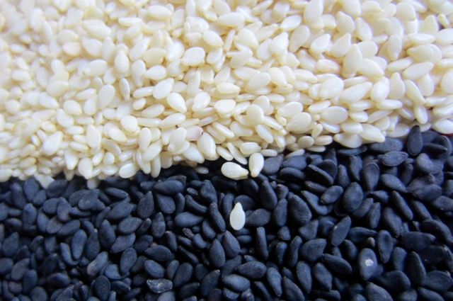 Services black and white sesame seeds…